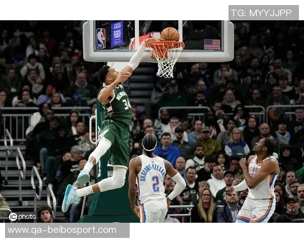 老友重聚利拉德与字母哥兄弟情深热聊共叙昔日辉煌时光